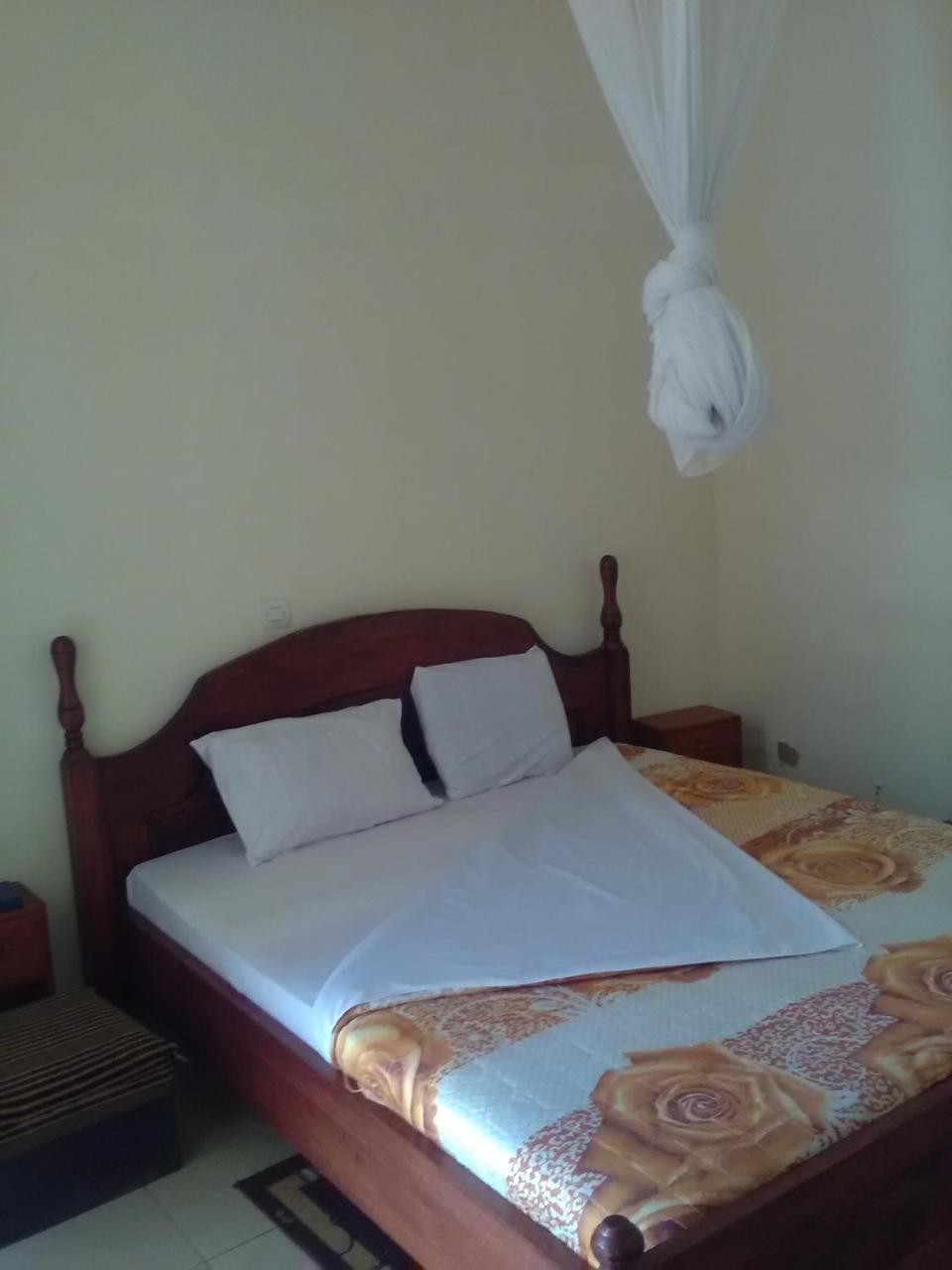 Gloria Motel Cyangugu Esterno foto