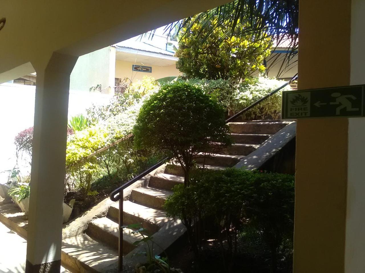Gloria Motel Cyangugu Esterno foto